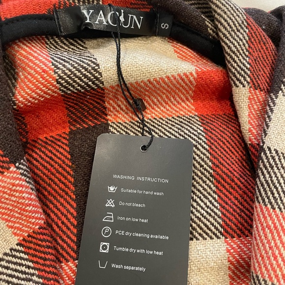 Plaid Ruffle Sleeveless Cardigan with Pockets - Picture 2 of 5